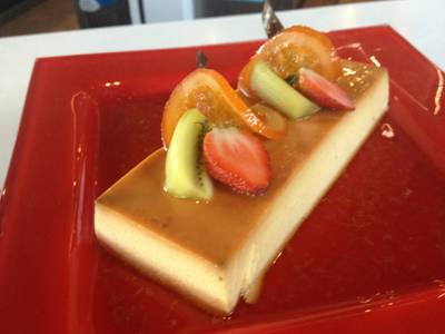 custart cake ที่ ร้านอาหาร Crave Aloft Bangkok