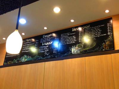 มีเครื่องดิ่มด้วยแต่ราคาค่อยข้างสูง ที่ ร้านอาหาร The Bibimbab สุขุมวิท 24