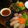 ไส้อั่วหลวงพระบาง & อบไก่ใบมะกรูดหลวงพระบาง ที่ ร้านอาหาร ส้มตำหลวงพระบาง