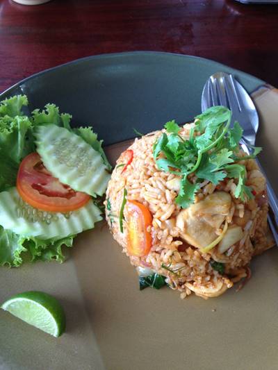 ข้าวผัดต้มยำ ที่ ร้านอาหาร อัฟทาวน์