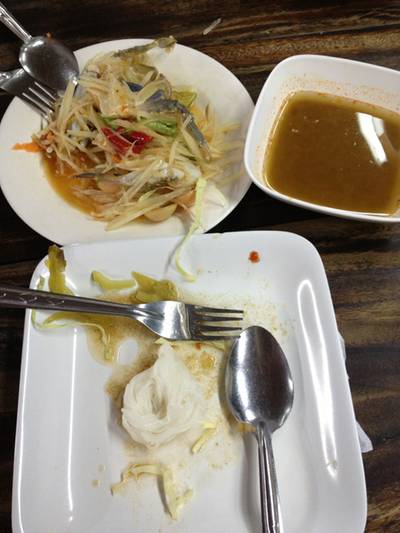 ตอนนี้ดึกแล้วเค็มมมม ><* ที่ ร้านอาหาร ขนมจีนเทวดา & สเต็ก พระราม 2