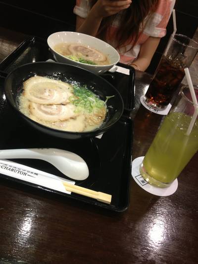 ชาชูเน้นๆกันไป ที่ ร้านอาหาร Chabuton Central World ชาชูเน้นๆกันไป ที่ ร้านอาหาร Chabuton Central World