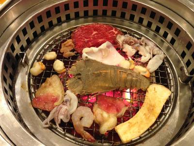 รวมมิตรทะเล-บก ที่ ร้านอาหาร Taichi Yakiniku