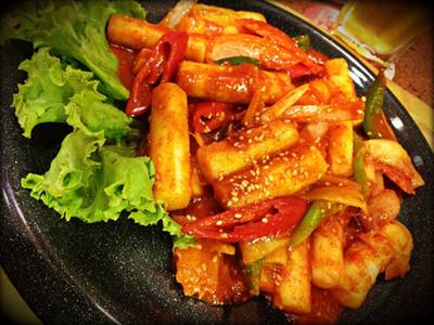 ต๊อก โบ กี ที่ ร้านอาหาร Sukishi Charcoal Grill Central Rama 9