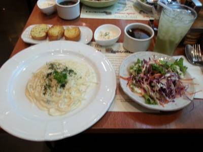 สปาเก็ตตี้ชีสรวม เซ็ตจุใจมาก ที่ ร้านอาหาร Jin Emon มาบุญครอง