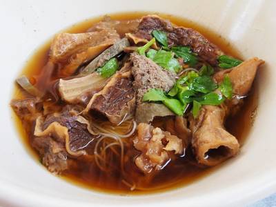 ร้านอาหาร เพ็ญจันทร์โภชนา