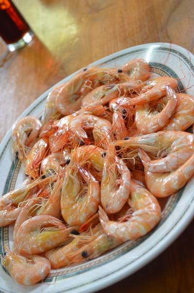 กุ้งอบเกลือ ที่ ร้านอาหาร แดงอาหารทะเล (เจ๊แดง) เจ้าเก่า