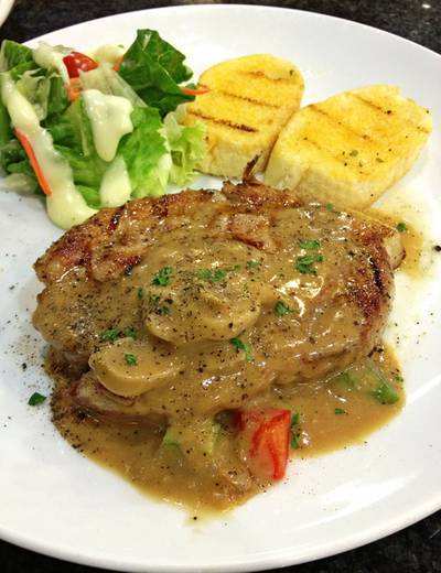 อิ่ม เว้ยเห้ย!!! ที่ ร้านอาหาร Santa Fe' Steak มาบุญครอง