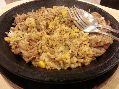 ข้าวเปปเปอร์เนื้อร้อนๆ อาหารเหมาะกับอากาศเย็นๆมาก ที่ ร้านอาหาร Pepper Lunch Siam Square ข้าวเปปเปอร์เนื้อร้อนๆ อาหารเหมาะกับอากาศเย็นๆมาก ที่ ร้านอาหาร Pepper Lunch Siam Square
