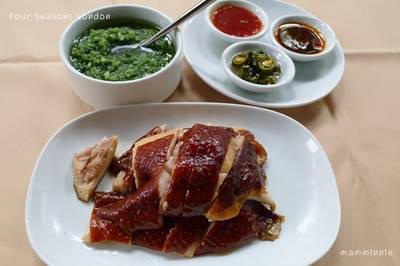 ไก่ซีอิ้วสไตส์ฮ่องกง อร่อยค่ะ ที่ ร้านอาหาร Four Seasons Mega Bangna