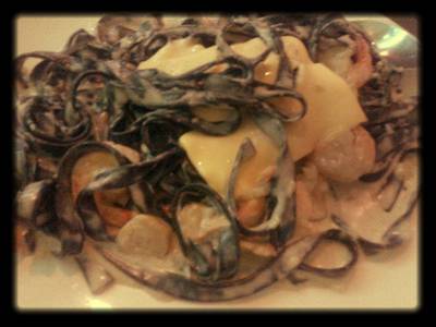 ฟิตูชีนี่ กุ้งเพิ่มชีส จานนี้ 100บาทค่ะ ที่ ร้านอาหาร ร้านอาหารอิตาลี เชฟไกร ฟิตูชีนี่ กุ้งเพิ่มชีส จานนี้ 100บาทค่ะ ที่ ร้านอาหาร ร้านอาหารอิตาลี เชฟไกร