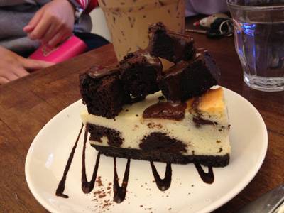 บราวนี่ ที่ ร้านอาหาร ณ coffee