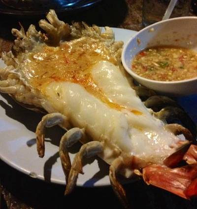 ร้านอาหาร ต้นน้ำ บางปะอิน
