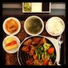 ข้าวสเต็กเนื้อเทอริยากิ ที่ ร้านอาหาร เพลิน ซีฟู้ด