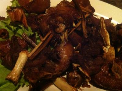 ร้านอาหาร ต้นน้ำ บางปะอิน