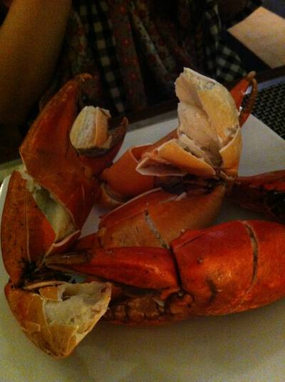 ก้ามปูทะเล ที่ ร้านอาหาร Cafe de nimes Grand sukhumvit bangkok hotels