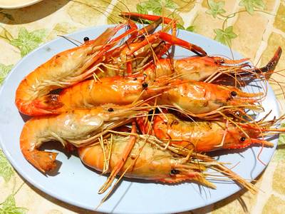 กุ้งแม่น้ำ ที่ ร้านอาหาร อิ่มปลาเผา บางมด พุทธบูชา กุ้งแม่น้ำ ที่ ร้านอาหาร อิ่มปลาเผา บางมด พุทธบูชา