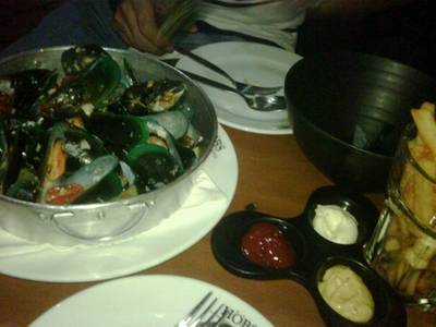ร้านอาหาร HOBS Bar & Restaurant ทองหล่อ