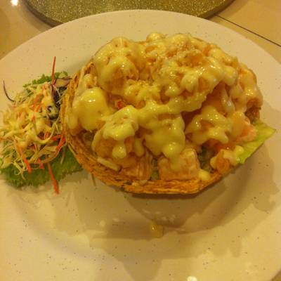 ผลไม้สลัดกุ้งแก้ว ที่ ร้านอาหาร ซ้งโภชนา กัลปพฤกษ์ ผลไม้สลัดกุ้งแก้ว ที่ ร้านอาหาร ซ้งโภชนา กัลปพฤกษ์