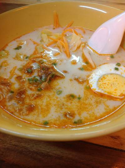 คิวซังราเมน >> ราเมนน้ำข้นรสชาติกลมกล่อม ที่ ร้านอาหาร คิวซัง ราเมน