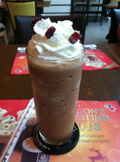 คาปูชิโน่แฟรบเป้ ของน้องเองค่ะ ที่ ร้านอาหาร Black Canyon Coffee Central พระราม 9