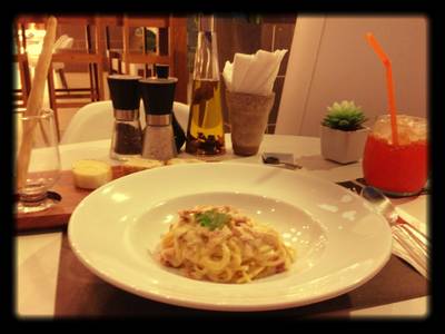 สปาร์เกตตี้คาร์โบนาลา ที่ ร้านอาหาร Ciao Cafe & Wine Boutique
