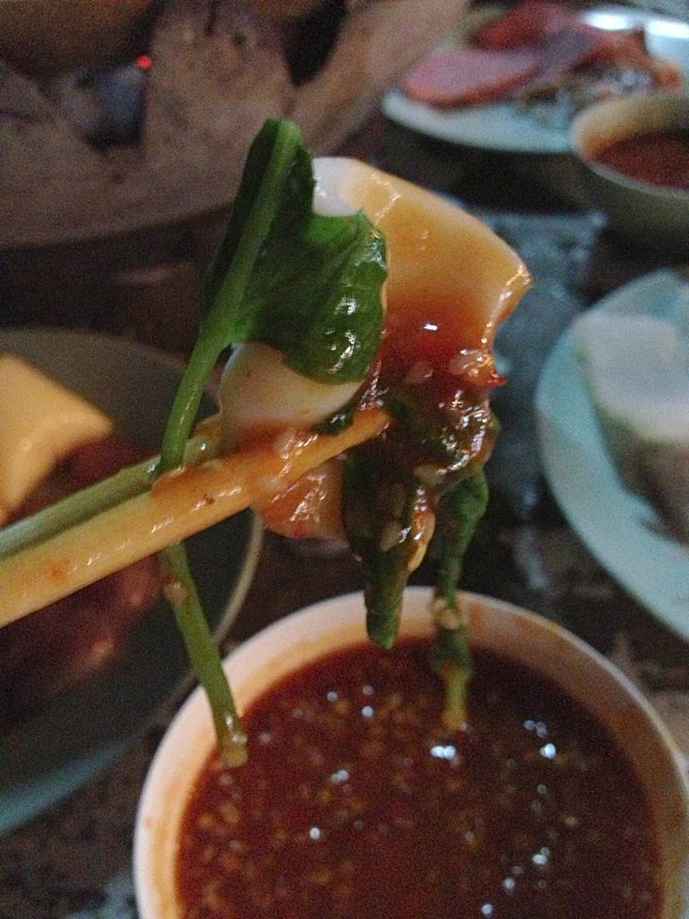 น้ำจิ้มรสเด็ดมาก อร่อยจริงครับ ที่ ร้านอาหาร S&B หมูกะทะ