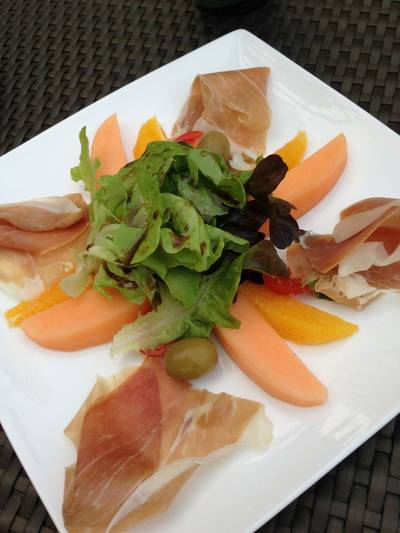 ปาร์มาเมลอน ที่ ร้านอาหาร Wine Fusion ปาร์มาเมลอน ที่ ร้านอาหาร Wine Fusion