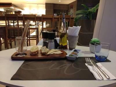 บรรยากาศโดยรวม ที่ ร้านอาหาร Ciao Cafe & Wine Boutique