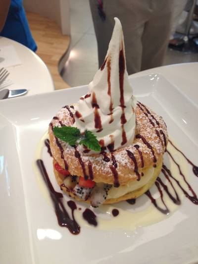 ชูครีม ที่ ร้านอาหาร sfree เซ็นทรัล แจ้งวัฒนะ