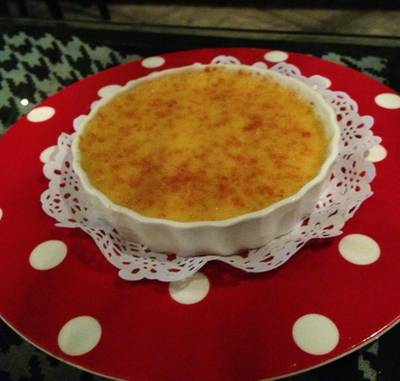 Cream Brulee ที่ ร้านอาหาร Tree Box