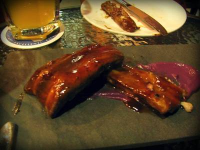 ร้านอาหาร The Aston Gastro Bar