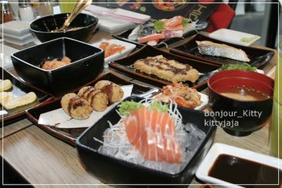 ร้านอาหาร KIN RAMEN อเวนิว รัชโยธิน