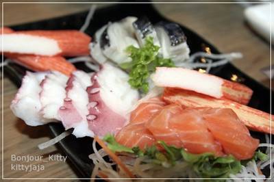 ร้านอาหาร KIN RAMEN อเวนิว รัชโยธิน