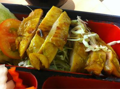 ไก่ตะไคร้ชิ้นโต ที่ ร้านอาหาร Viet Cuisine Siam Paragon