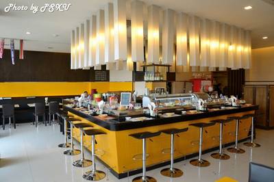 ร้านอาหาร Sushi Boy Park Town in town 