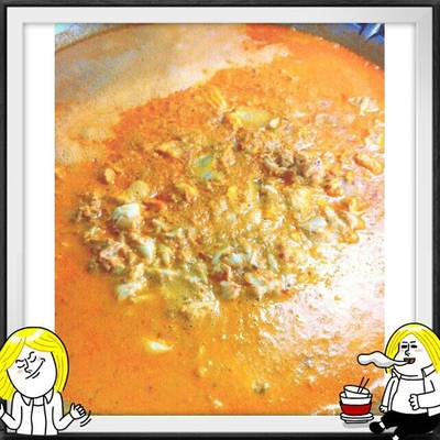 น้ำยาปู สดๆร้อนๆจากกะทะ..ปูเน้นๆค่ะ~^O^~ ที่ ร้านอาหาร ขนมจีนน้ำยาปู เจ๊แจ๊ด