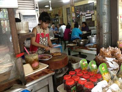 สับเป็ด ที่ ร้านอาหาร โต๋วโภชนา
