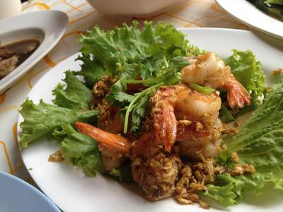 กุ้งกระเทียม ที่ ร้านอาหาร โต๋วโภชนา