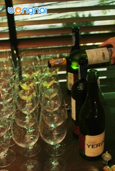 ร้านอาหาร Wine Loft The Portico Langsuan