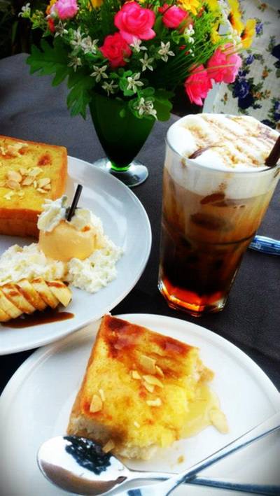 honey toast  ที่ ร้านอาหาร Ley Cafe' Coffee and Restaurant Pranburi