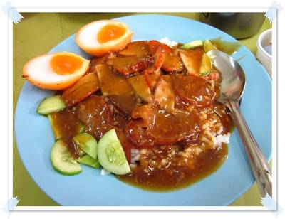 ร้านอาหาร ข้าวหมูแดงสีมรกต