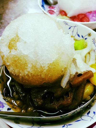 เช็งซิมอิ้ แป็ะก็วย รากบัว ที่ ร้านอาหาร เช็งซิมอี๊ น้ำแข็งไส