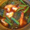 แกงส้มกุ้งชะอมไข่ ที่ ร้านอาหาร ริมบึง