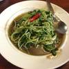 ต้นอ่อนทานตะวันผัด เมนูแปลกขึ้นชื่ออีกเมนู ที่ ร้านอาหาร ครัวเขาใหญ่