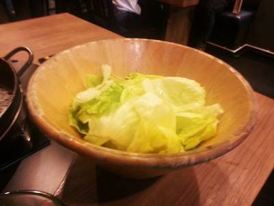 ผักสด กรอบสุดๆ ที่ ร้านอาหาร Dak Galbi Korean Rastaurant