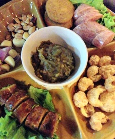 ชุดออเดิร์ฟ ที่ ร้านอาหาร เฮือนลำพูน ตลิ่งชัน