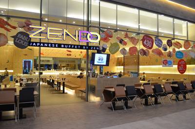 ถึงร้านแล้วว ^^ ที่ ร้านอาหาร Zendo Central Bangna