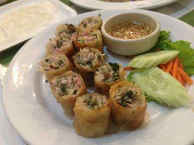 กระยอทอด ที่ ร้านอาหาร VT Namnuang