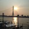 บรรยากาศริมน้ำเจ้าพระยา มองเห็นสะพานพระราม8 @ ร้าน in love ที่ ร้านอาหาร In Love Bar & Restaurant